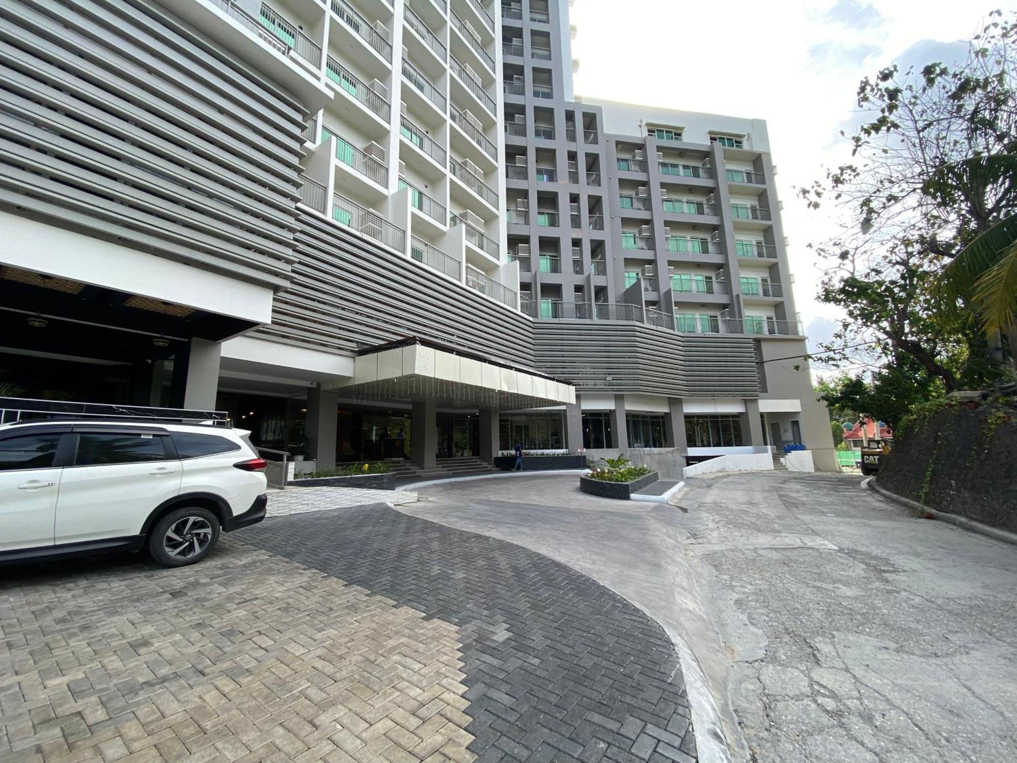 Hayat Sky Towers Ξενοδοχείο Cebu Εξωτερικό φωτογραφία
