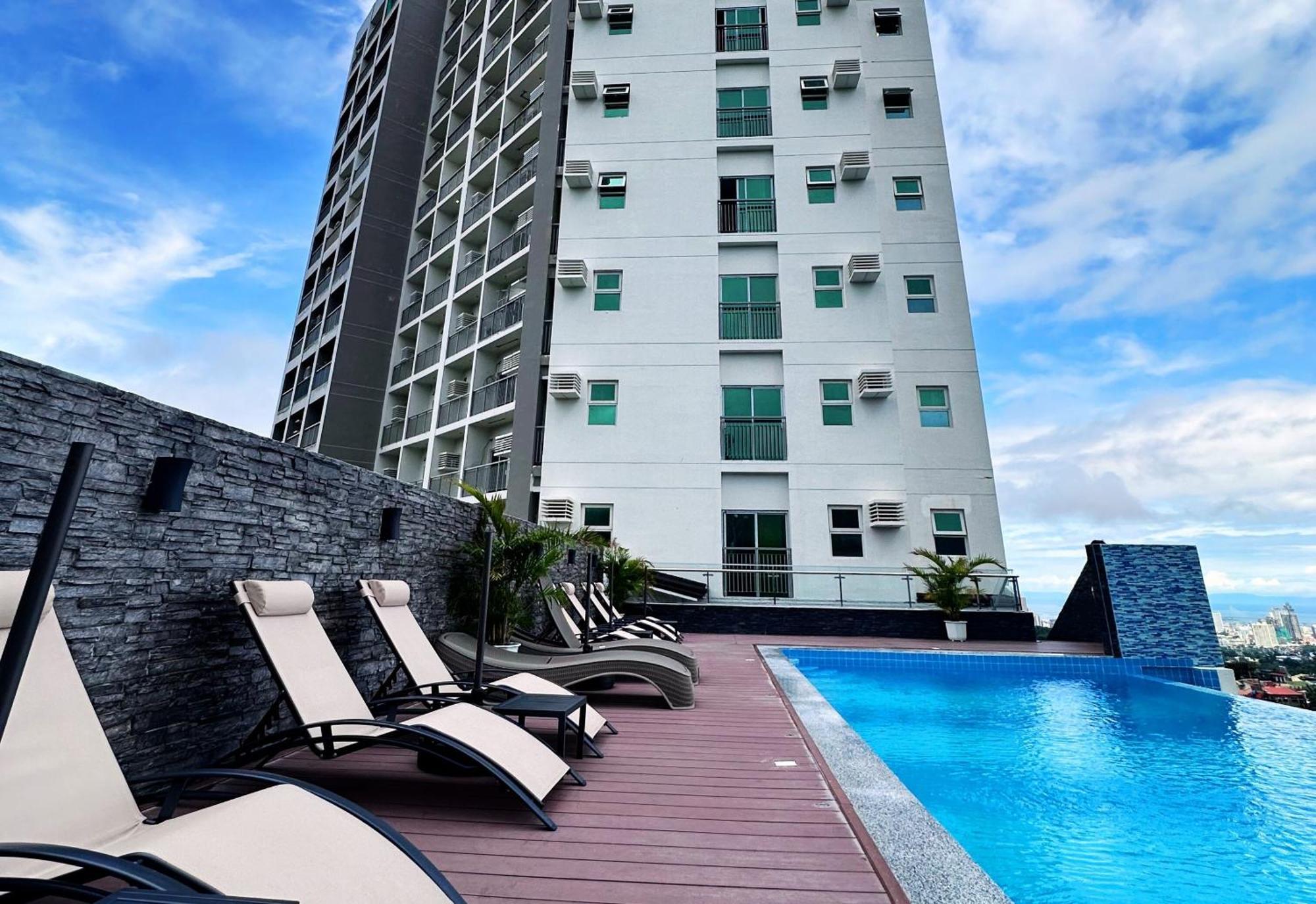 Hayat Sky Towers Ξενοδοχείο Cebu Εξωτερικό φωτογραφία
