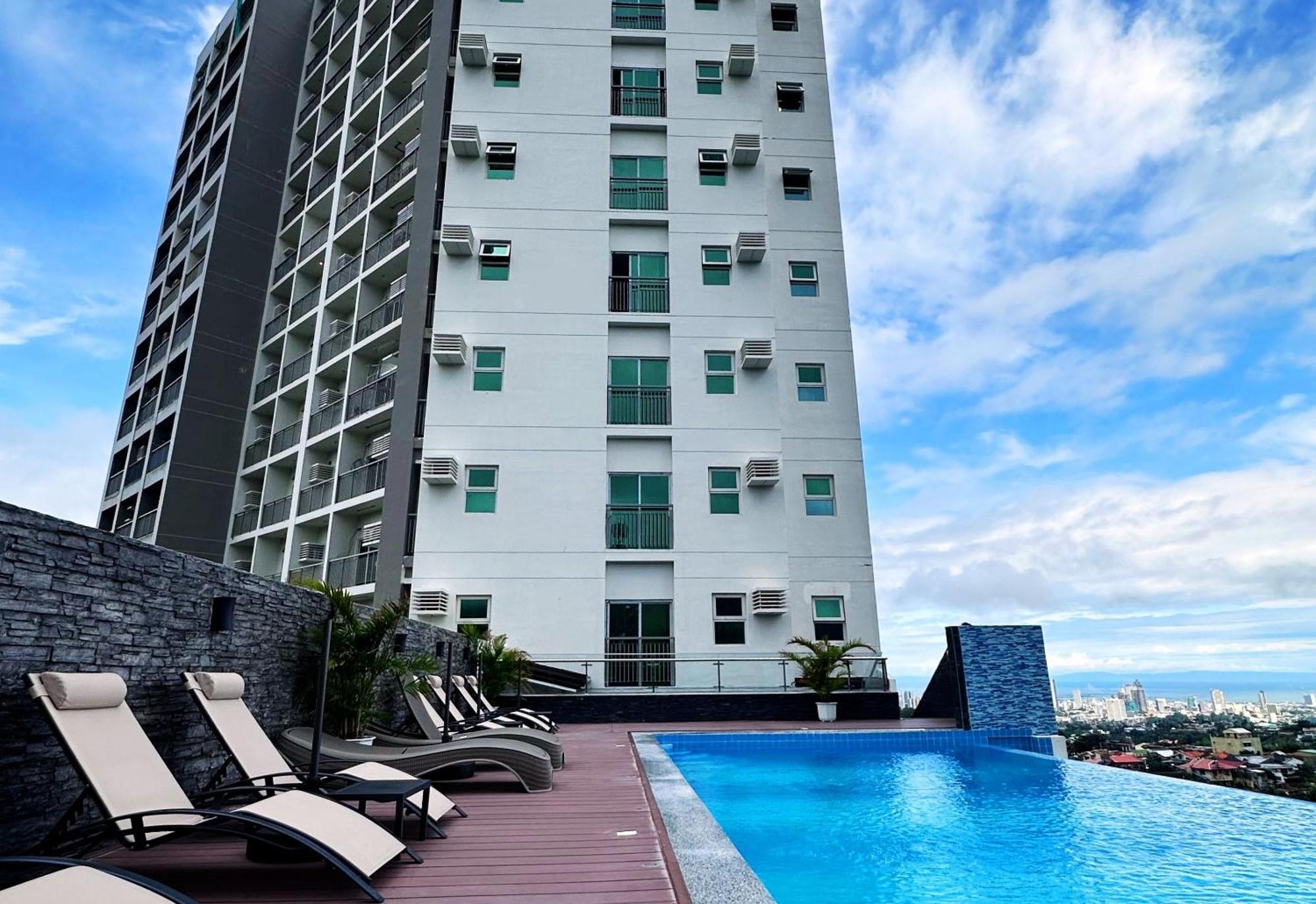 Hayat Sky Towers Ξενοδοχείο Cebu Εξωτερικό φωτογραφία