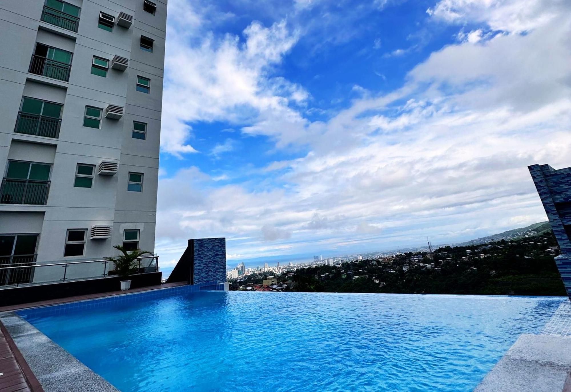 Hayat Sky Towers Ξενοδοχείο Cebu Εξωτερικό φωτογραφία